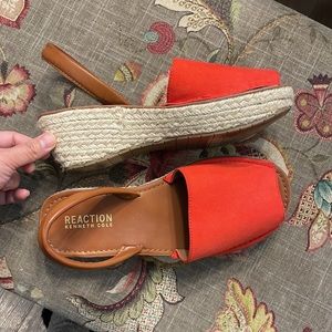 Kenneth Cole Reaction wedge Sandals  size US 5.5
